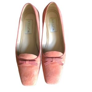 Unisa Coral Suede Pumps size 7B